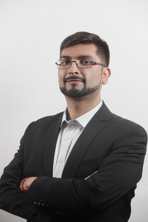 LUIS MALLA VALENZUELA