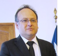 BERNARDO SALINAS MAYA